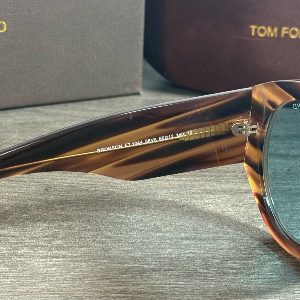 Tom Ford Tortoiseshell Brown Frame Sunglasses Wit… - image 5
